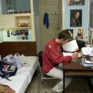 etudiant_chambre_universitejpg.jpg