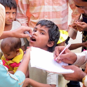india_polio_review_2011_11182011_322.jpg