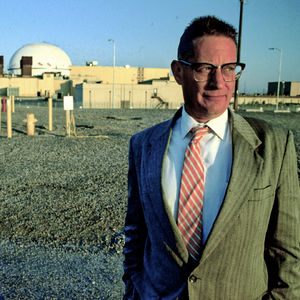 james_l_acord_in_front_of_fftf_hanford_wa_usa.png
