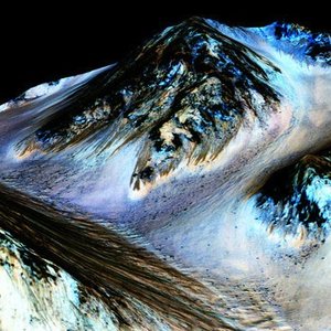 mars-sillonssombres-eau.jpg