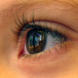 mf_eye2_ok.jpg