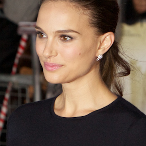 natalie_portman_thor_2_cropped.png