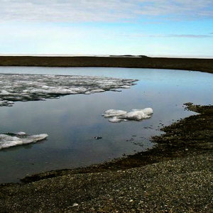 northern-most-lake-greenland-alive-again-landscape_60292_600x450.jpg