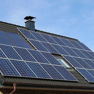 panneau_solaire_toit.jpg