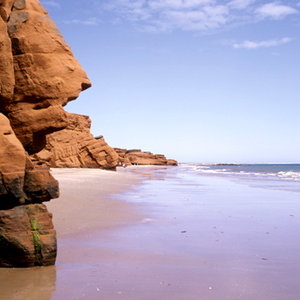 plages_et_falaises_iles-de-la-madeleine_quebec.jpg