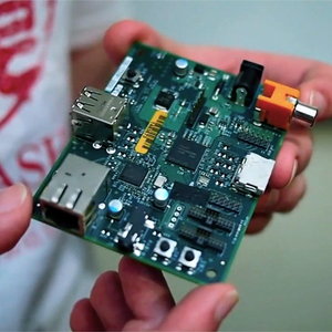raspberry-pi-board-800x557.jpg