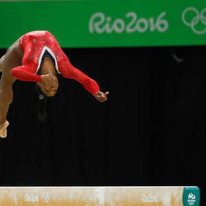 simones_byles_aux_jeux_olympiques_-_gymnastique.jpg