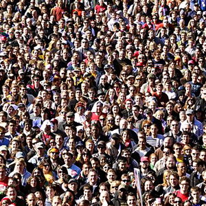 stewart-rally-crowd-photo.jpg