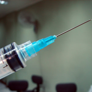 syringe_by_zaldylmg.jpg